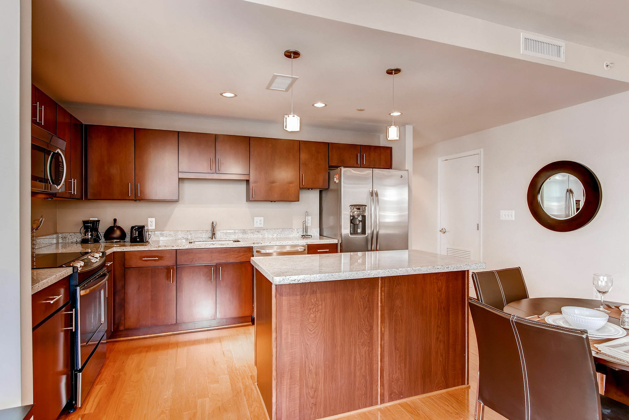 Global Luxury Suites At Foggy Bottom วอชิงตัน ภายนอก รูปภาพ